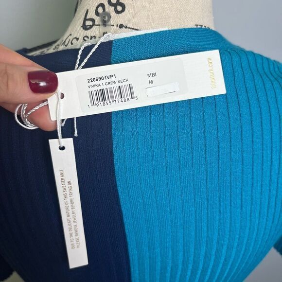 Trina Turk Women's Vivika 1 Crew Neck Top NWT Size M - Picture 4 of 9